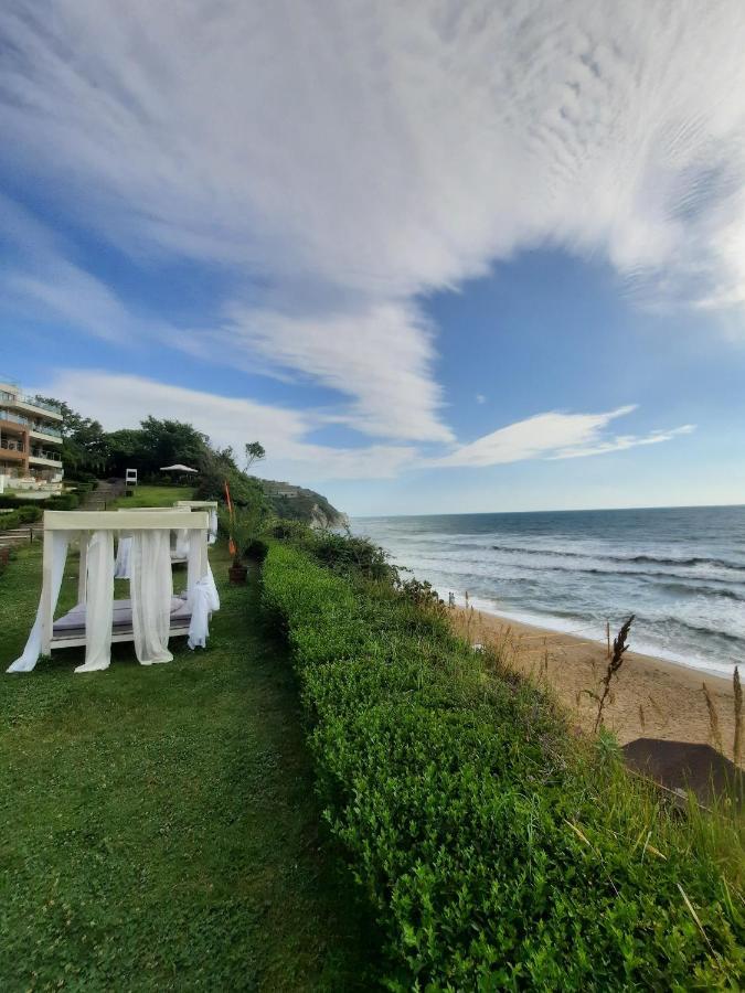 Byala Vista Cliff Apartments Dış mekan fotoğraf