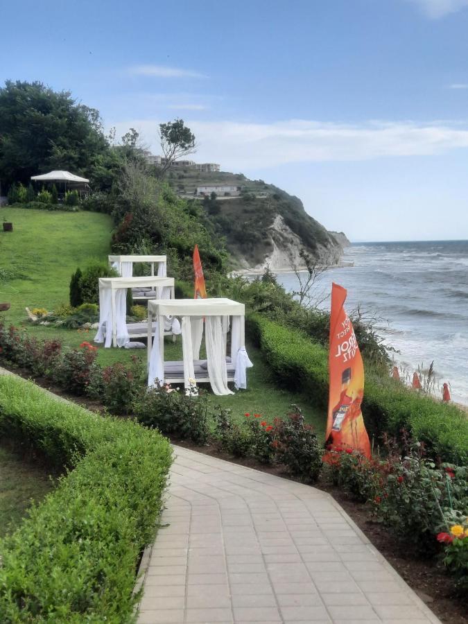 Byala Vista Cliff Apartments Dış mekan fotoğraf