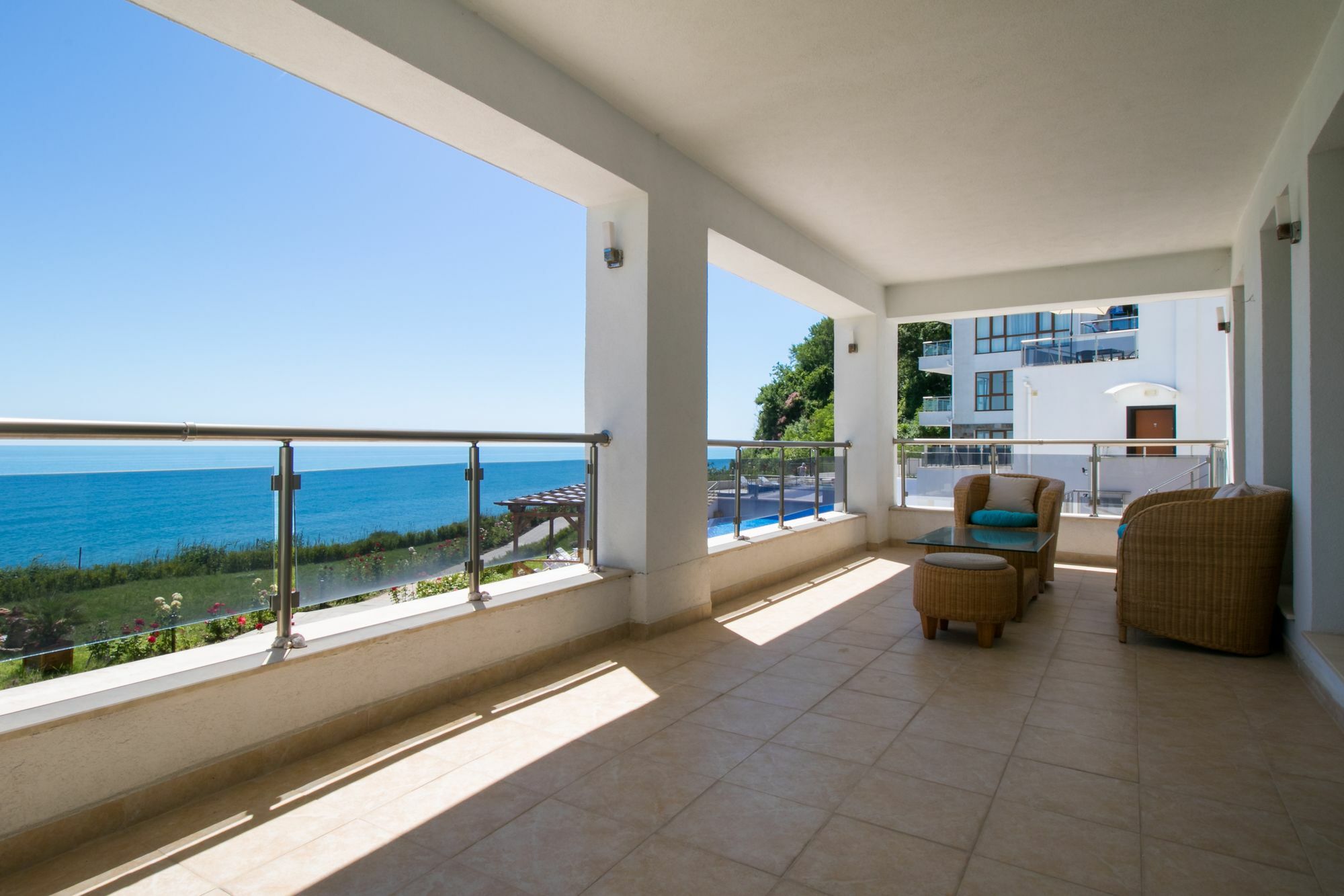 Byala Vista Cliff Apartments Dış mekan fotoğraf